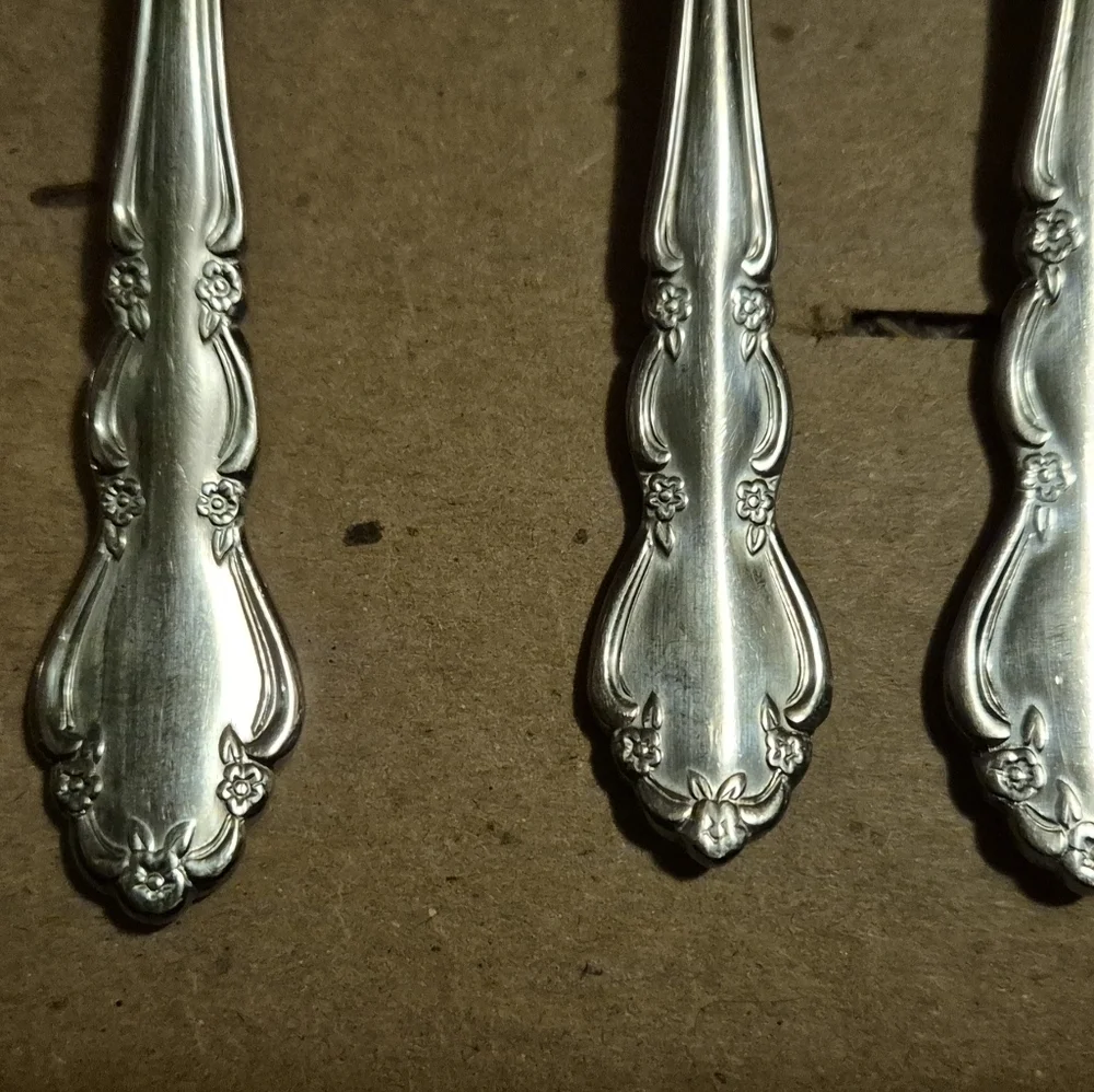 Stainless Steel Royal Gallery  Korea  Flatware  40 Pcs Plus